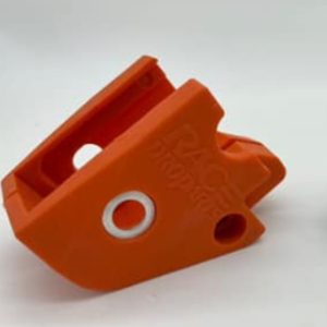 PROTECTOR DE LINKAGE PLASTICO MODELOS: KTM, HUSQ, BETA, SHERCO, GAS GAS NARANJA